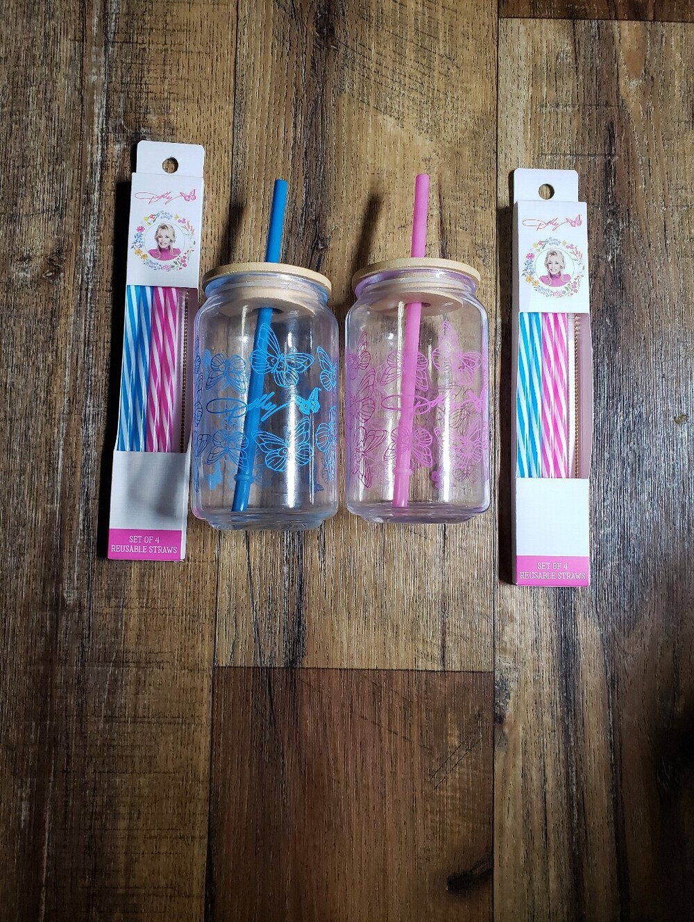 Dolly Parton Butterfly Glass Tumblers w/Bamboo Lid & Tumbler Straws & Cleaner